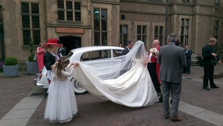 Wedding Cars of Herts-Image-2