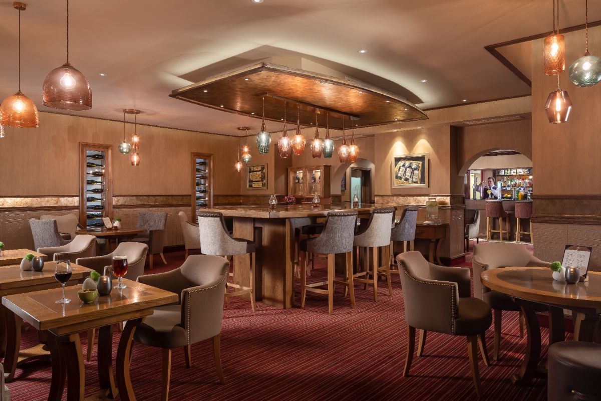 Fairlawns Hotel & Spa-Image-4