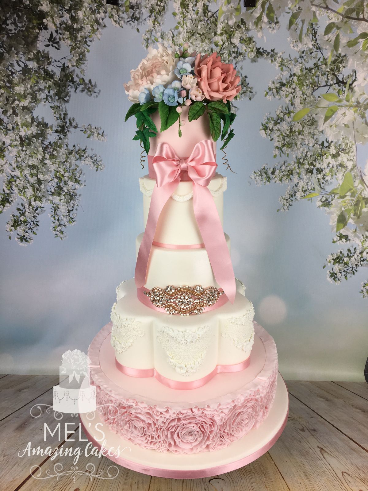 Mel's Amazing Cakes-Image-118