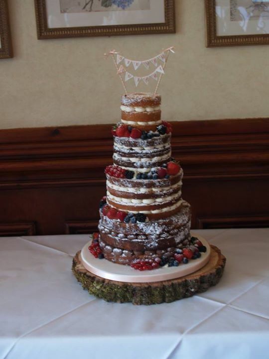 Mel's Amazing Cakes-Image-132