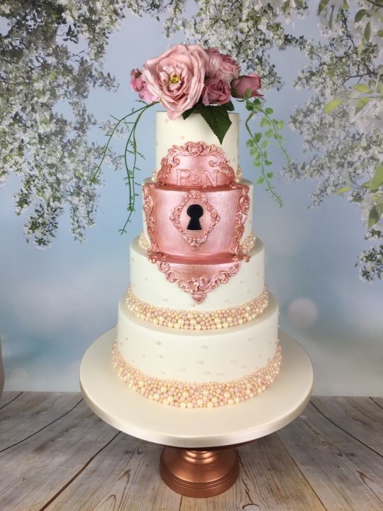 Mel's Amazing Cakes-Image-139