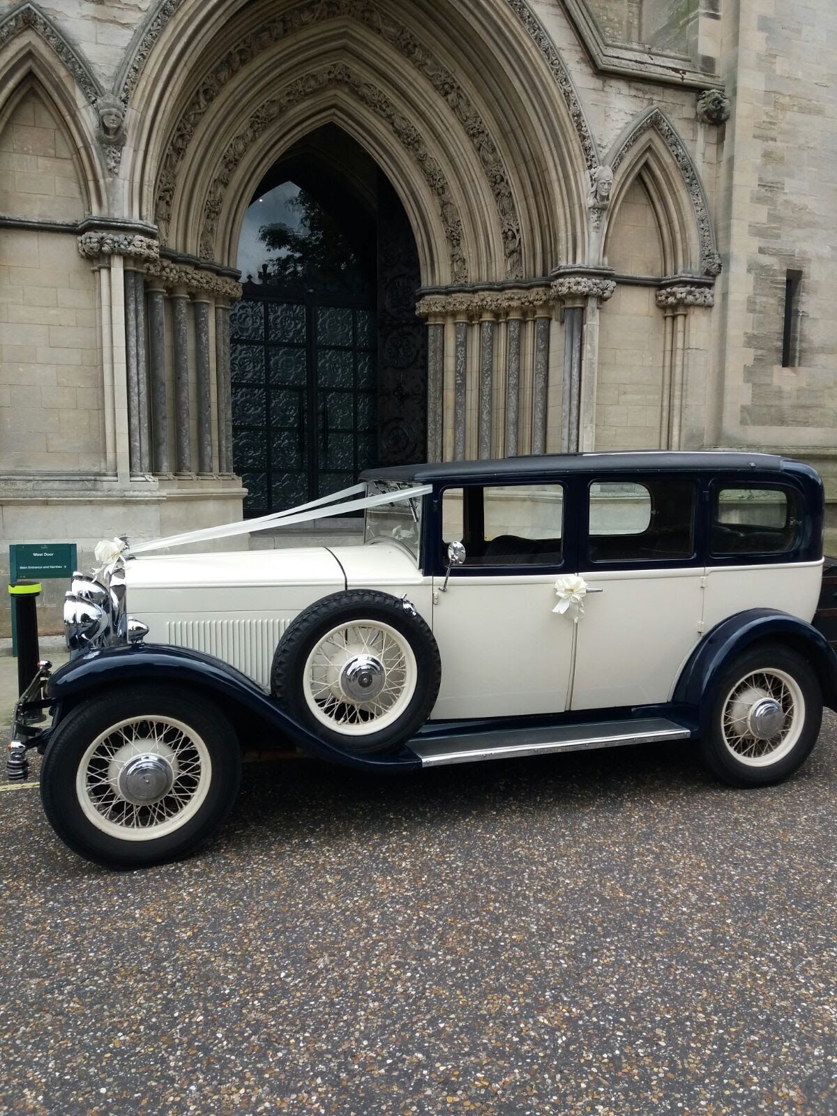 Wedding Car Hire Norwich Norfolk-Image-1