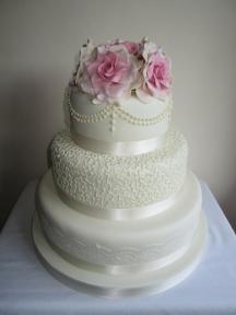 Classic Cakes-Image-13