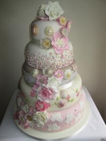 Classic Cakes-Image-12