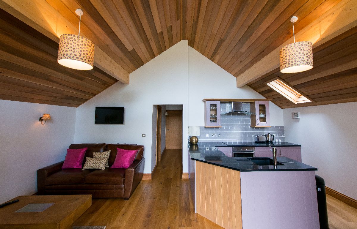 The Boathouse-Image-20