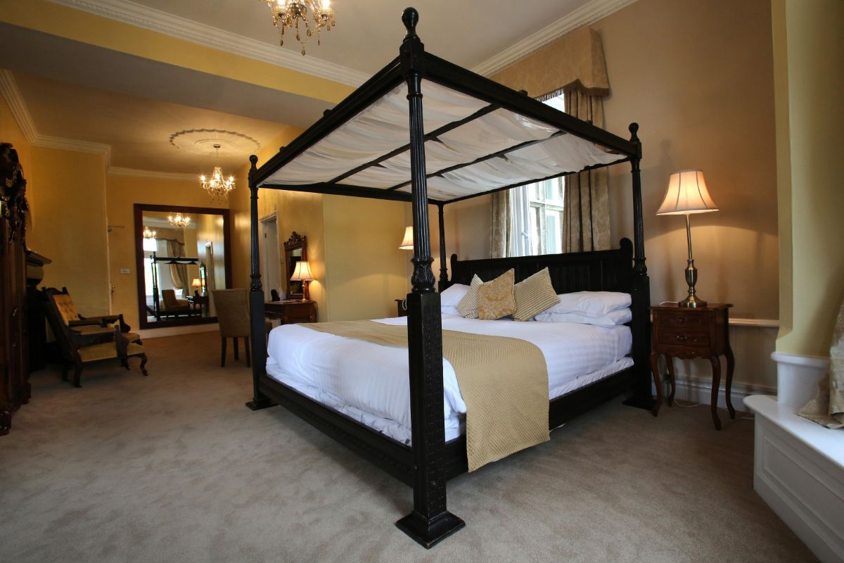 Cave Castle Hotel-Image-30