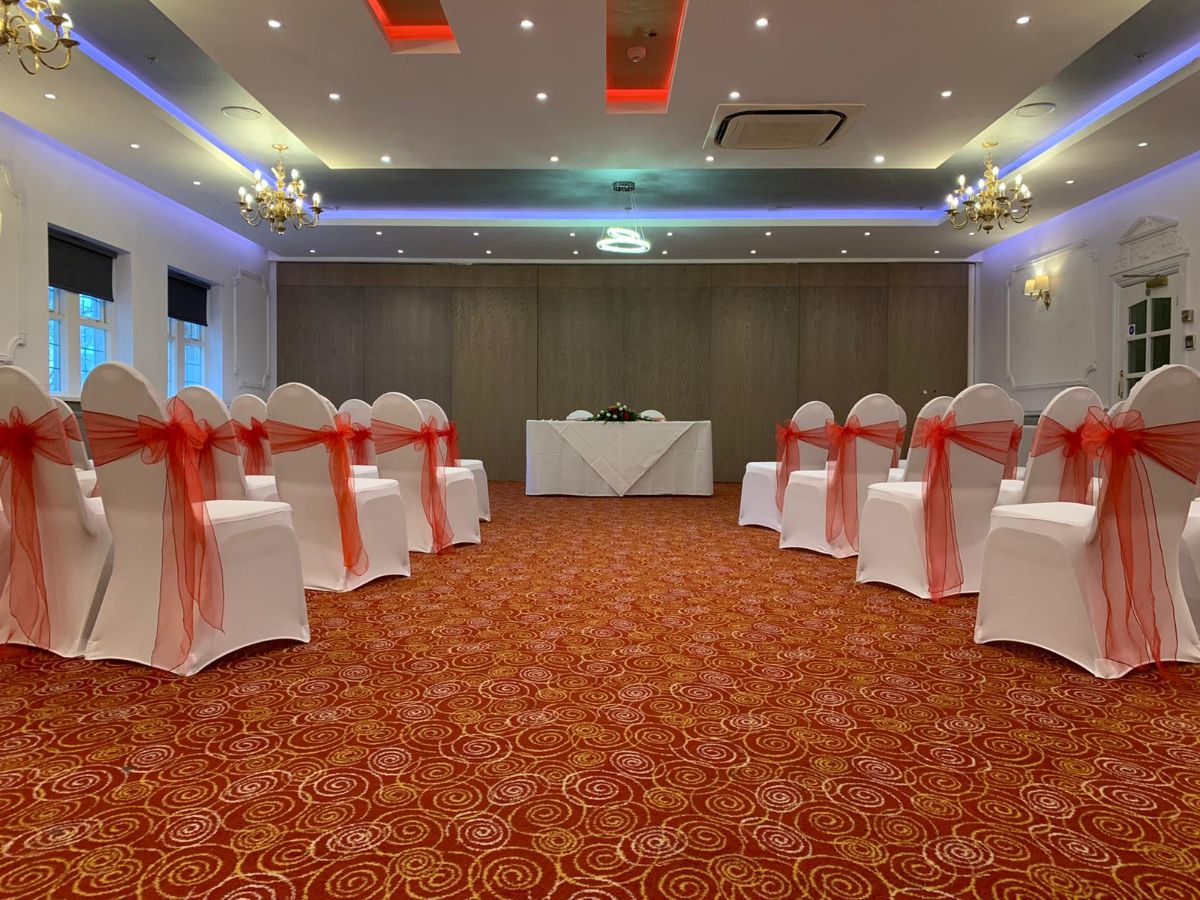 Holiday Inn Leeds - Bradford-Image-4