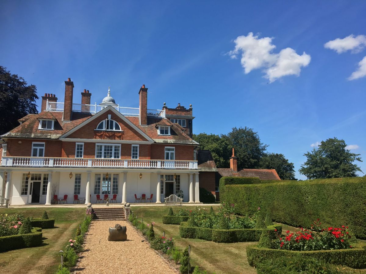  Wedding  Venue  in Rye  Saltcote Place Rye  UKbride