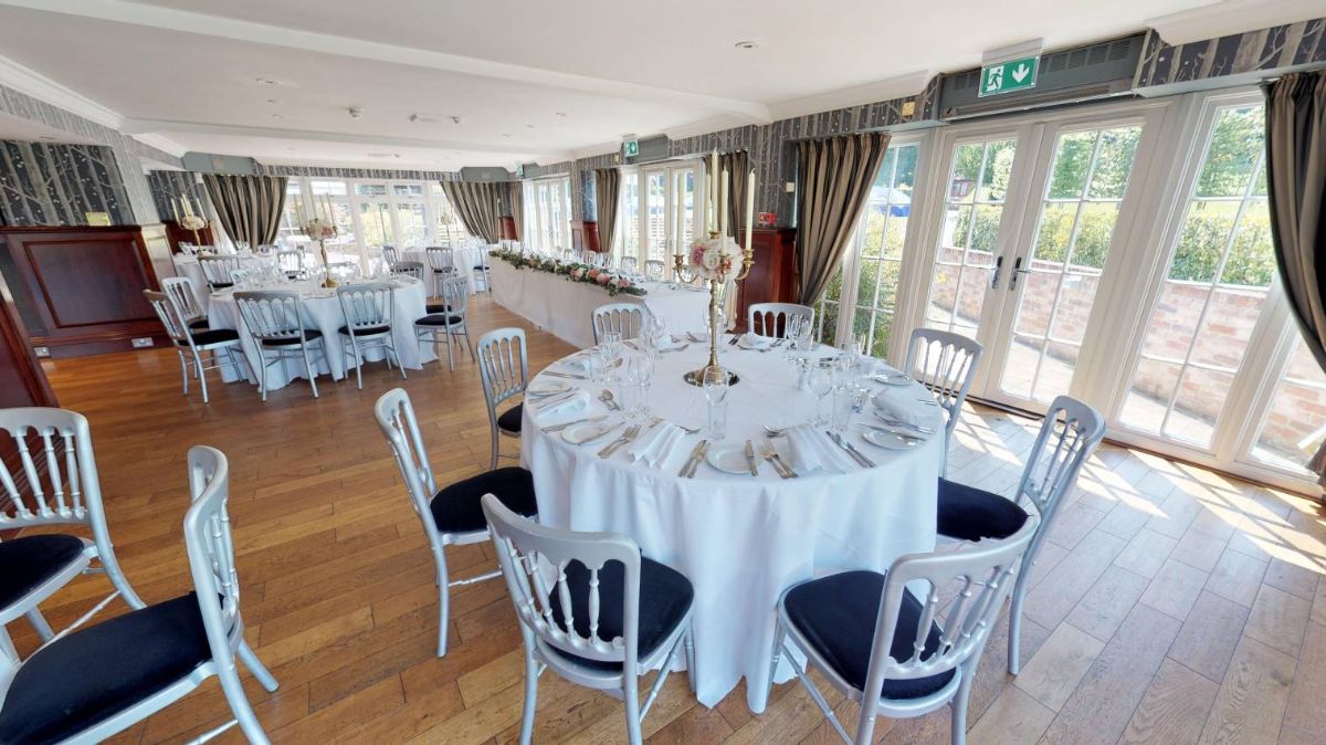 Old Thorns Manor Hotel & Golf Country Estate-Image-4