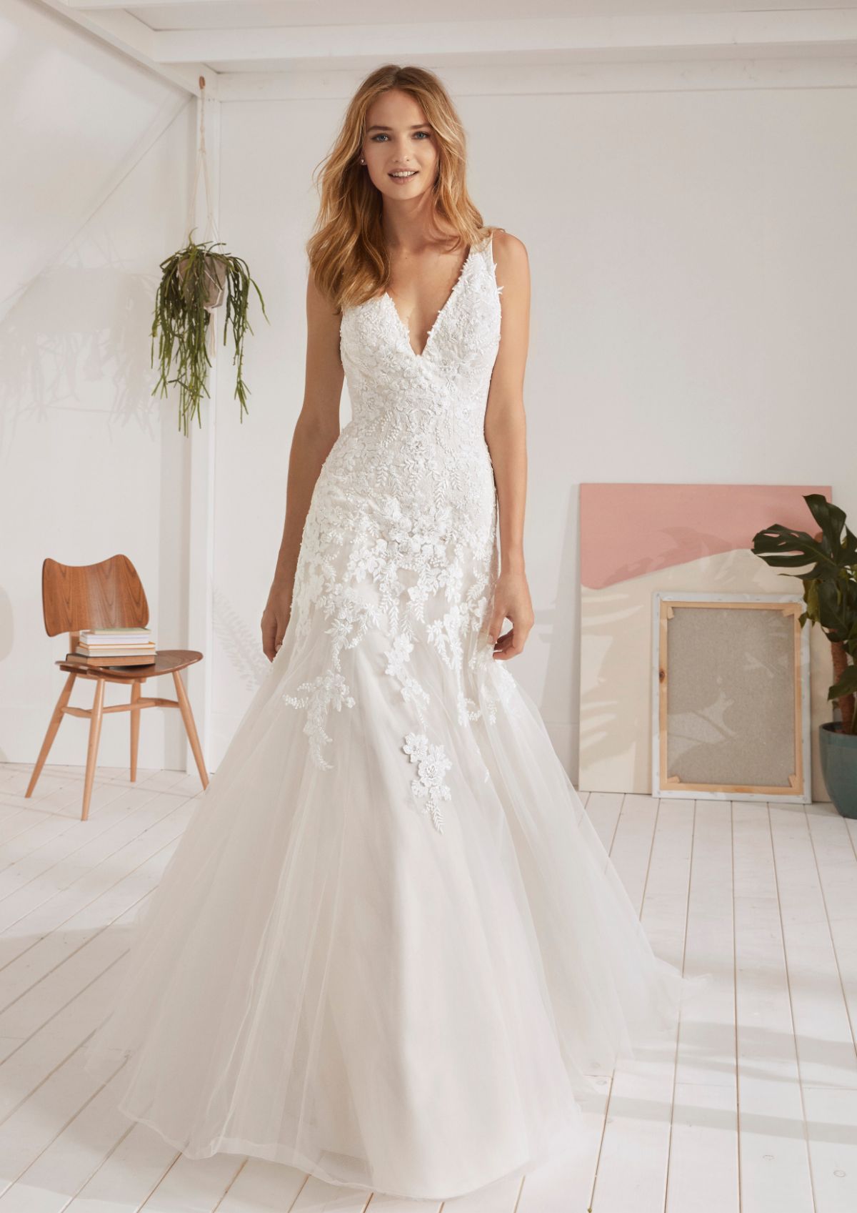 Romantic Dreams Bridal Boutique-Image-3