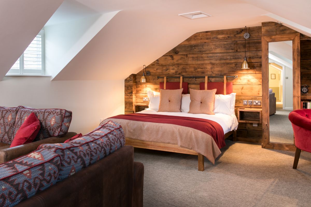 The Green Dragon Inn-Image-3