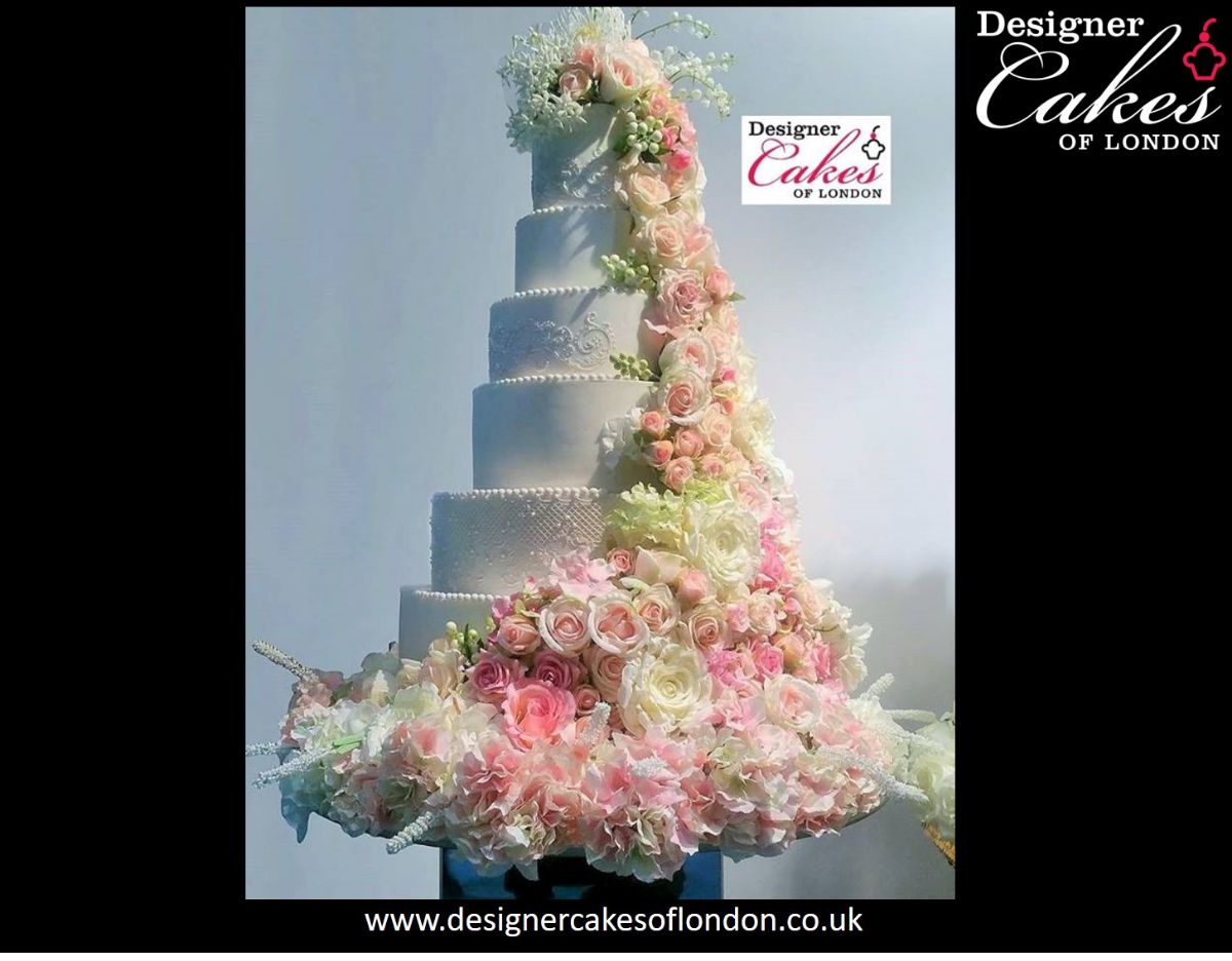 Designer Cakes of London-Image-13