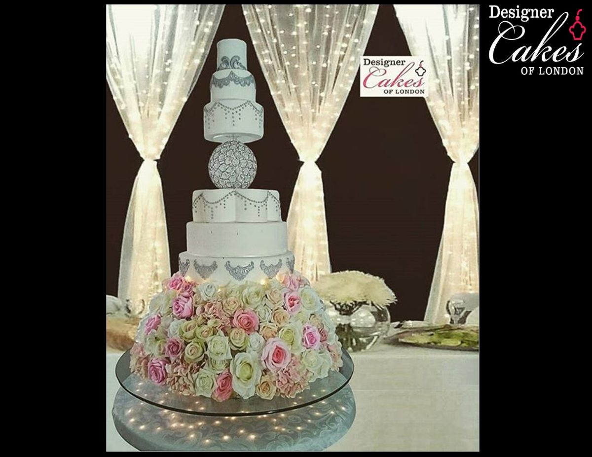 Designer Cakes of London-Image-18