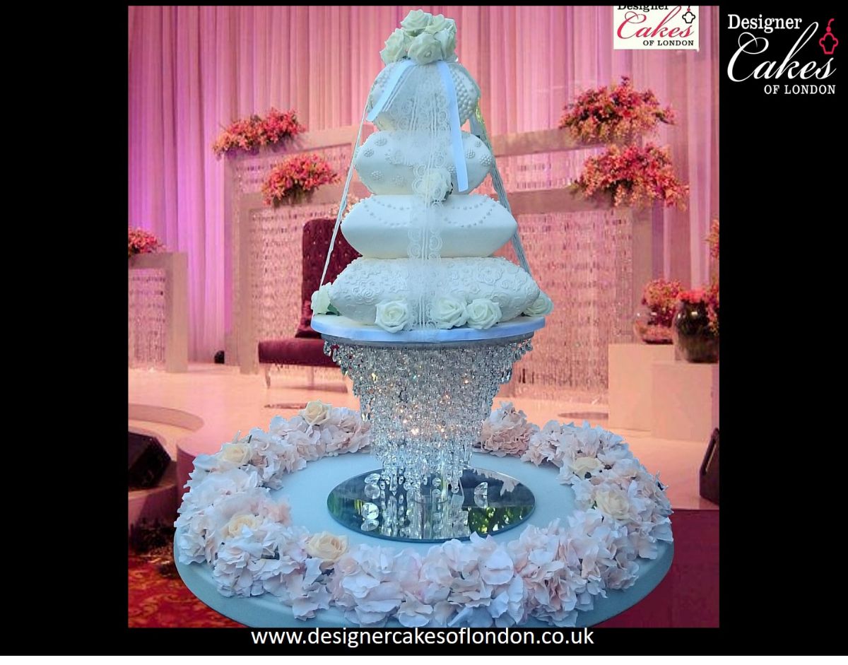 Designer Cakes of London-Image-23