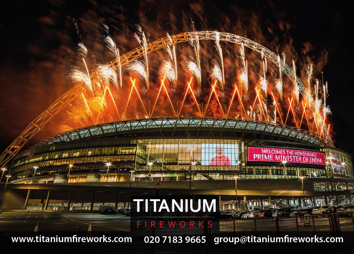 Titanium Fireworks West & Wales-Image-20