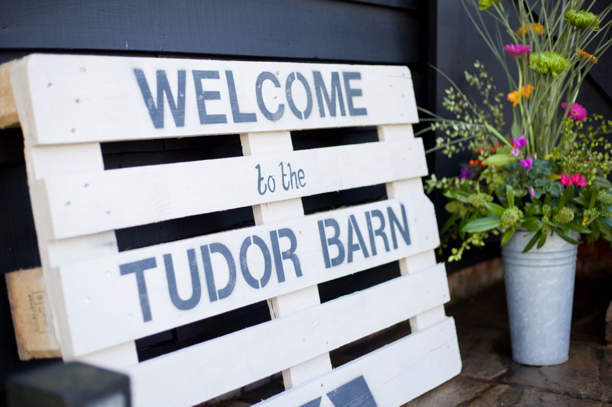 The Tudor Barn-Image-43