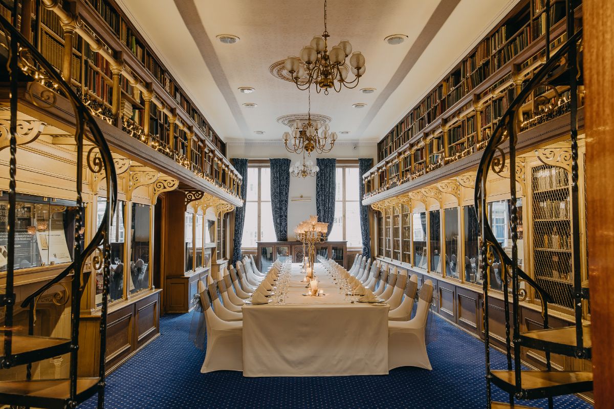 Gallery Item 27 for 1599 at the Royal College