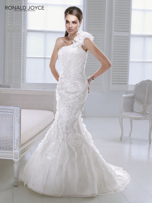 Fifi's Bridal Boutique-Image-8