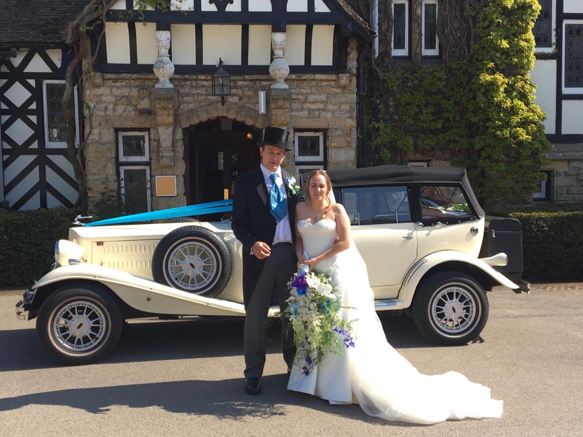 Brooklands Wedding Cars Sussex-Image-11