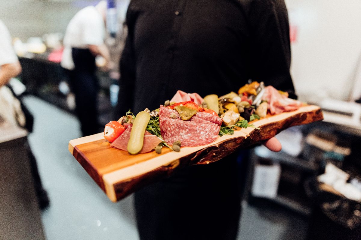 Caviar & Chips-Image-41