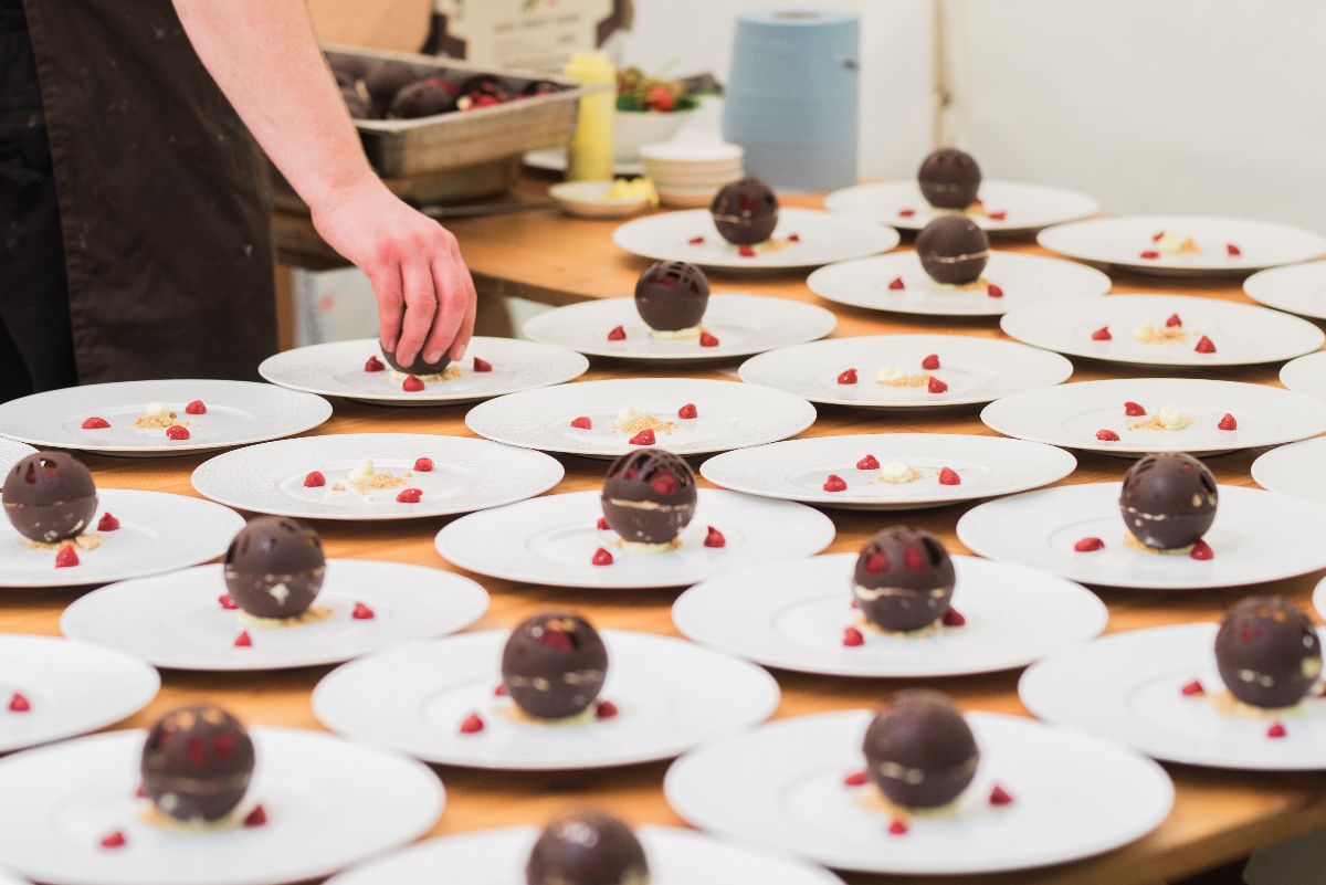 Caviar & Chips-Image-9