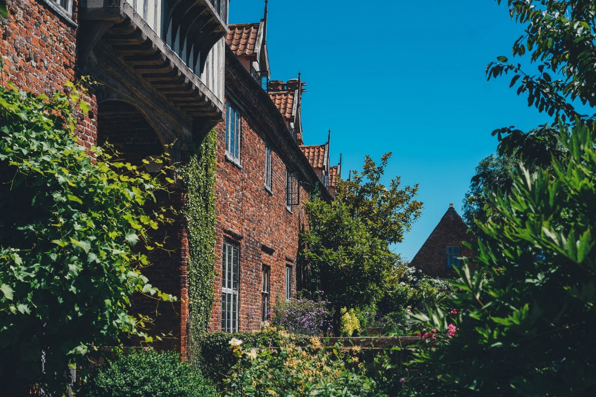 Hales Hall & The Great Barn-Image-81