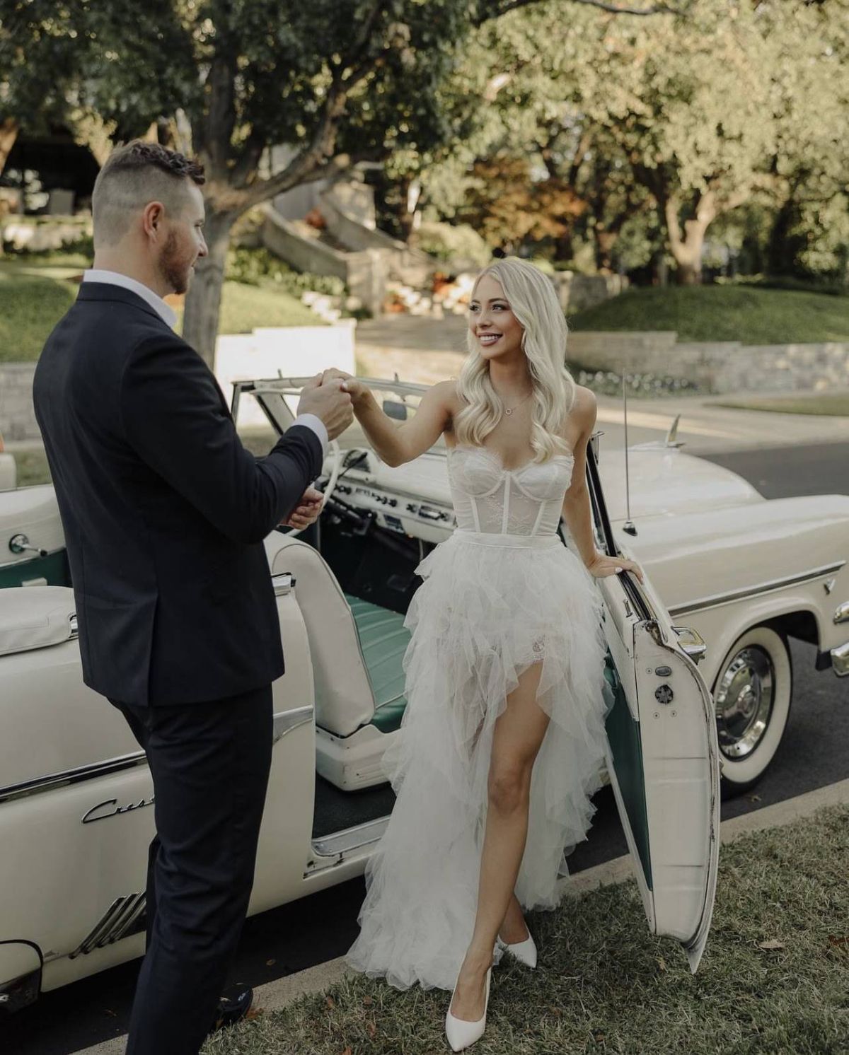 BookAclassic - Classic & Vintage Wedding Cars-Image-3