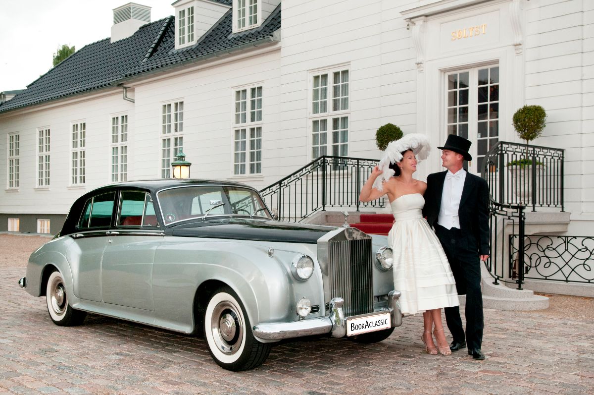 BookAclassic - Classic & Vintage Wedding Cars-Image-6
