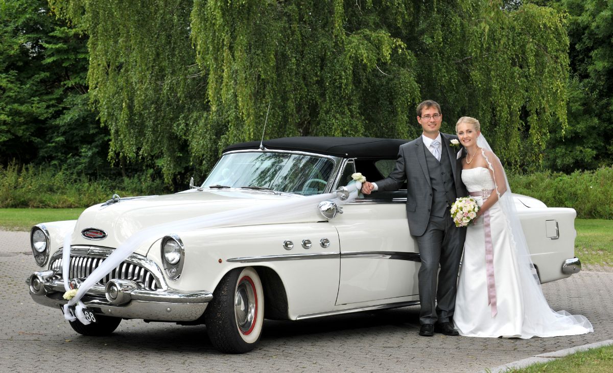BookAclassic - Classic & Vintage Wedding Cars-Image-21