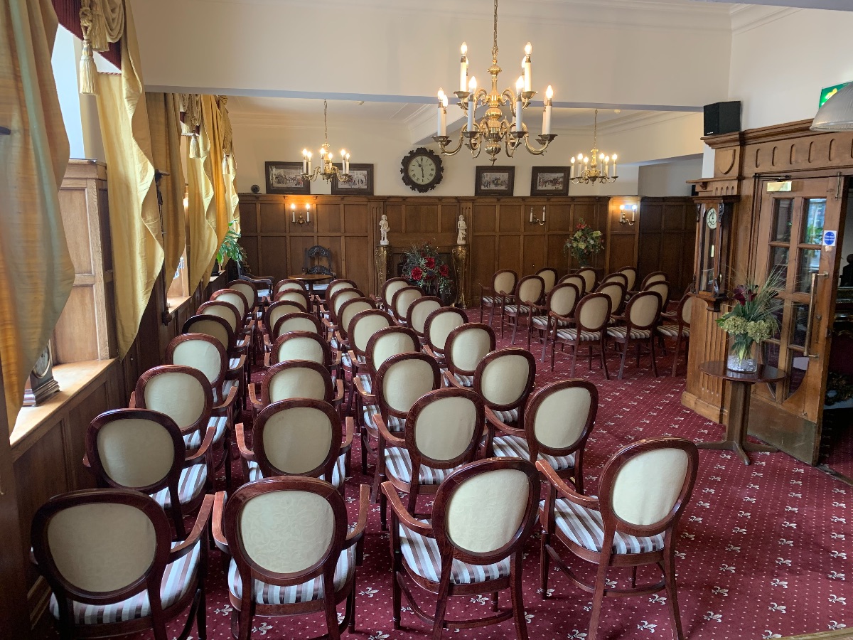 The Saracens Head Hotel-Image-2
