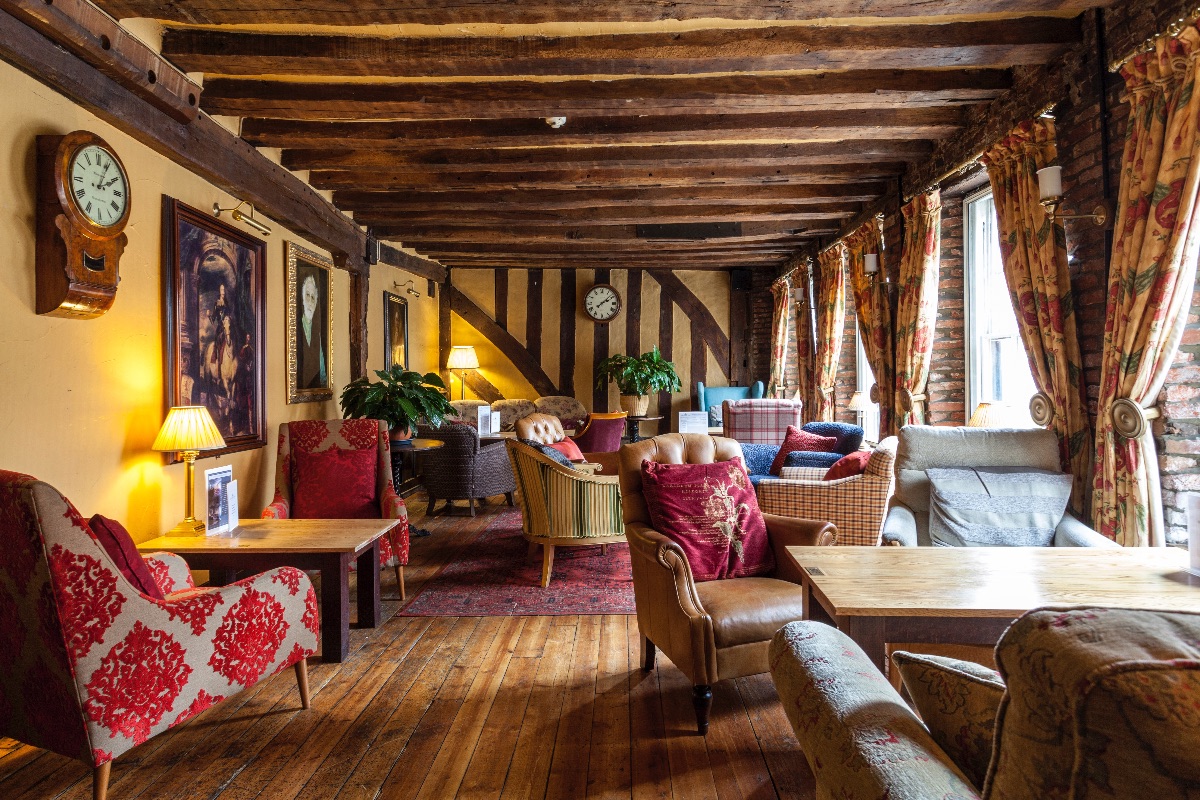 The Saracens Head Hotel-Image-1