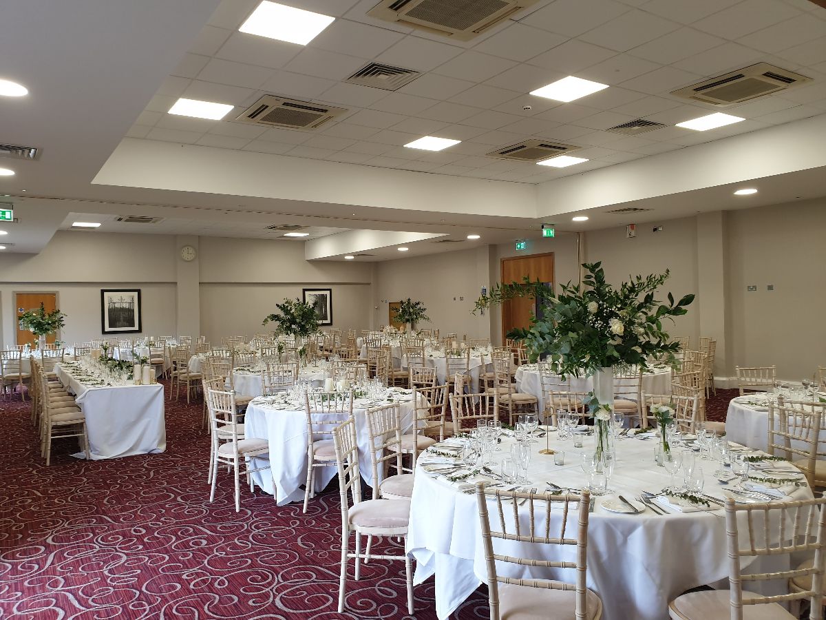 Wedding Venue in Milton Keynes, Horwood House Hotel UKbride