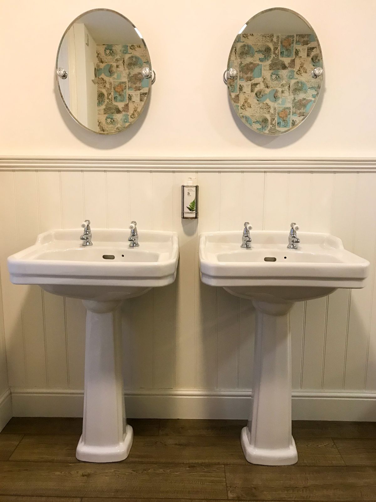 Gallery Item 67 for Barley Wood