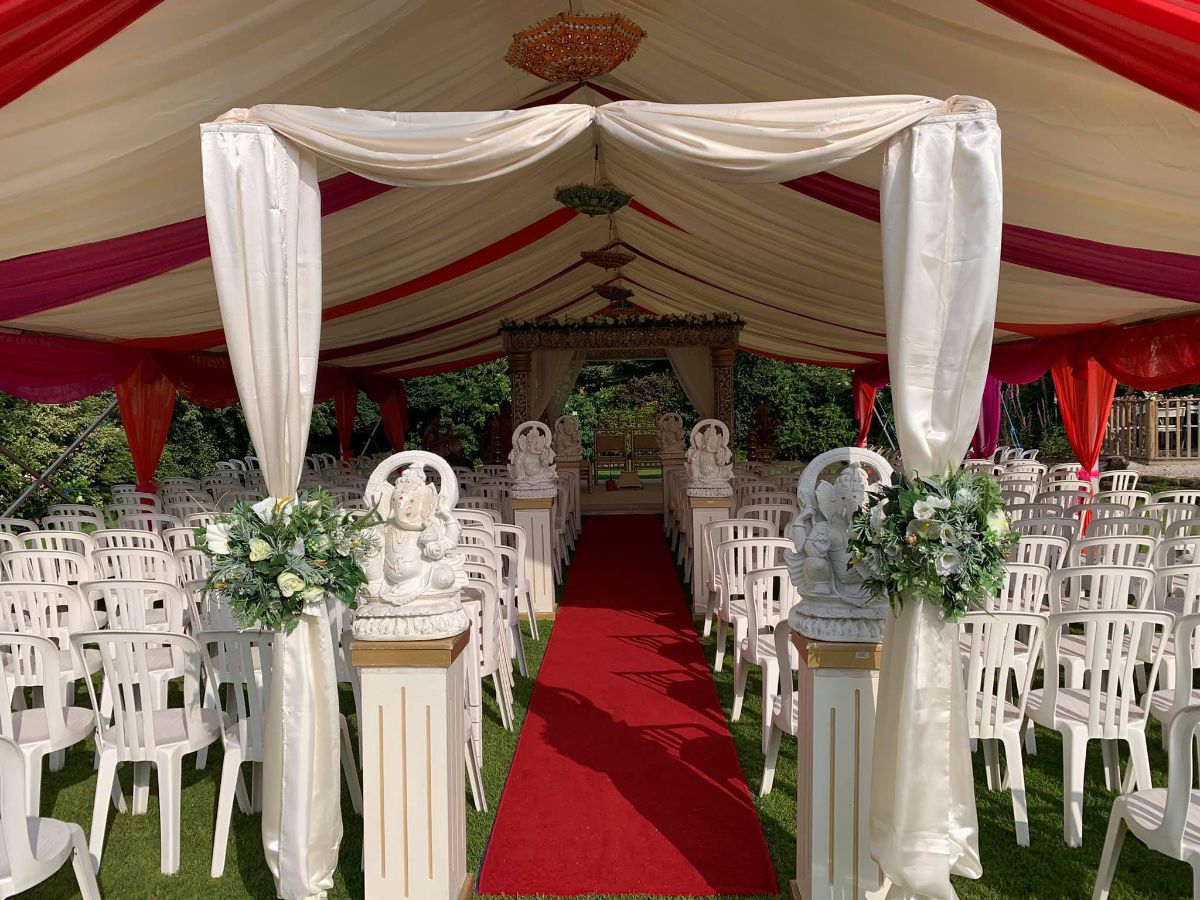 Wedding Venue in StokeonTrent, Park Hall Farm Wedding Venue UKbride