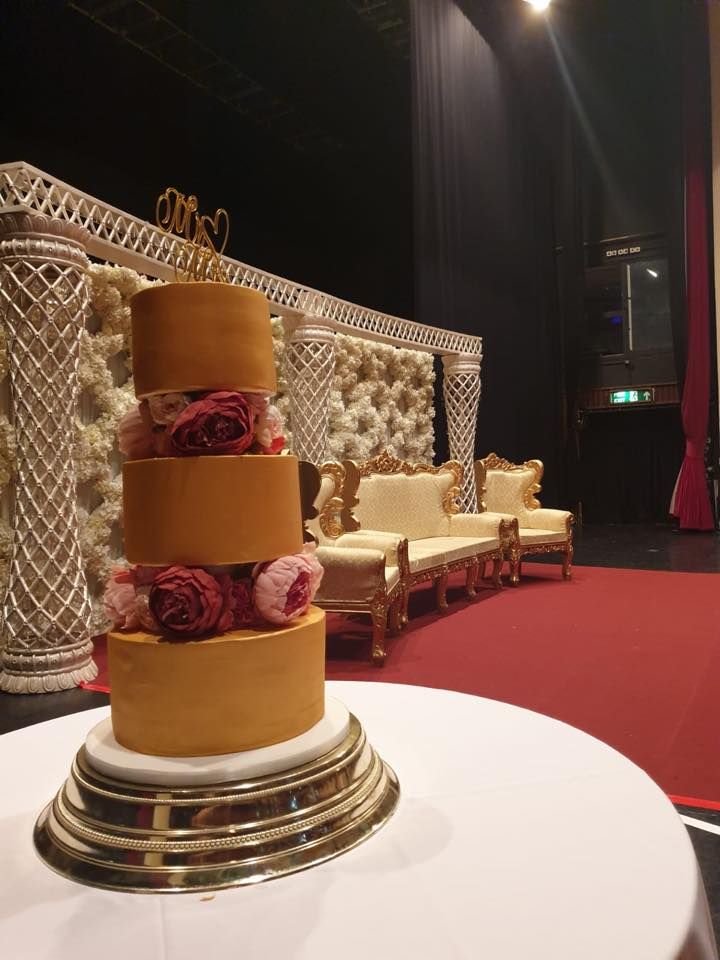 VillageCakeLady-Image-10