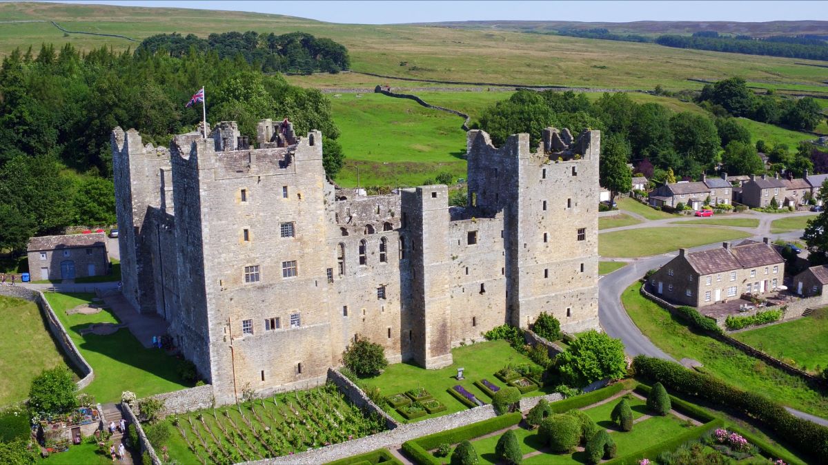 Gallery Item 80 for Bolton Castle