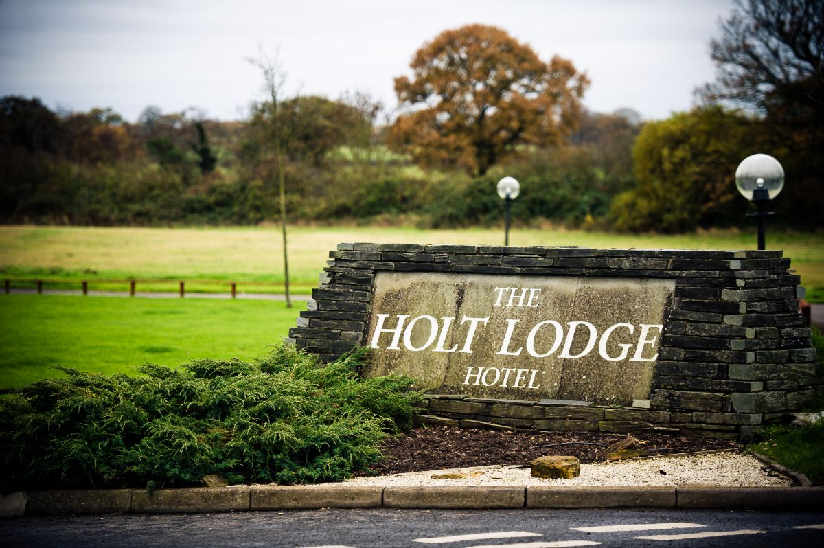 Holt Lodge-Image-15