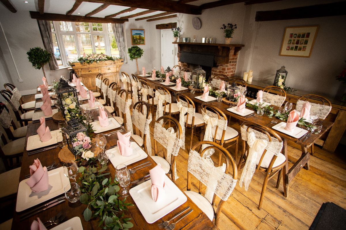 Maple Manor Hotel -Image-3