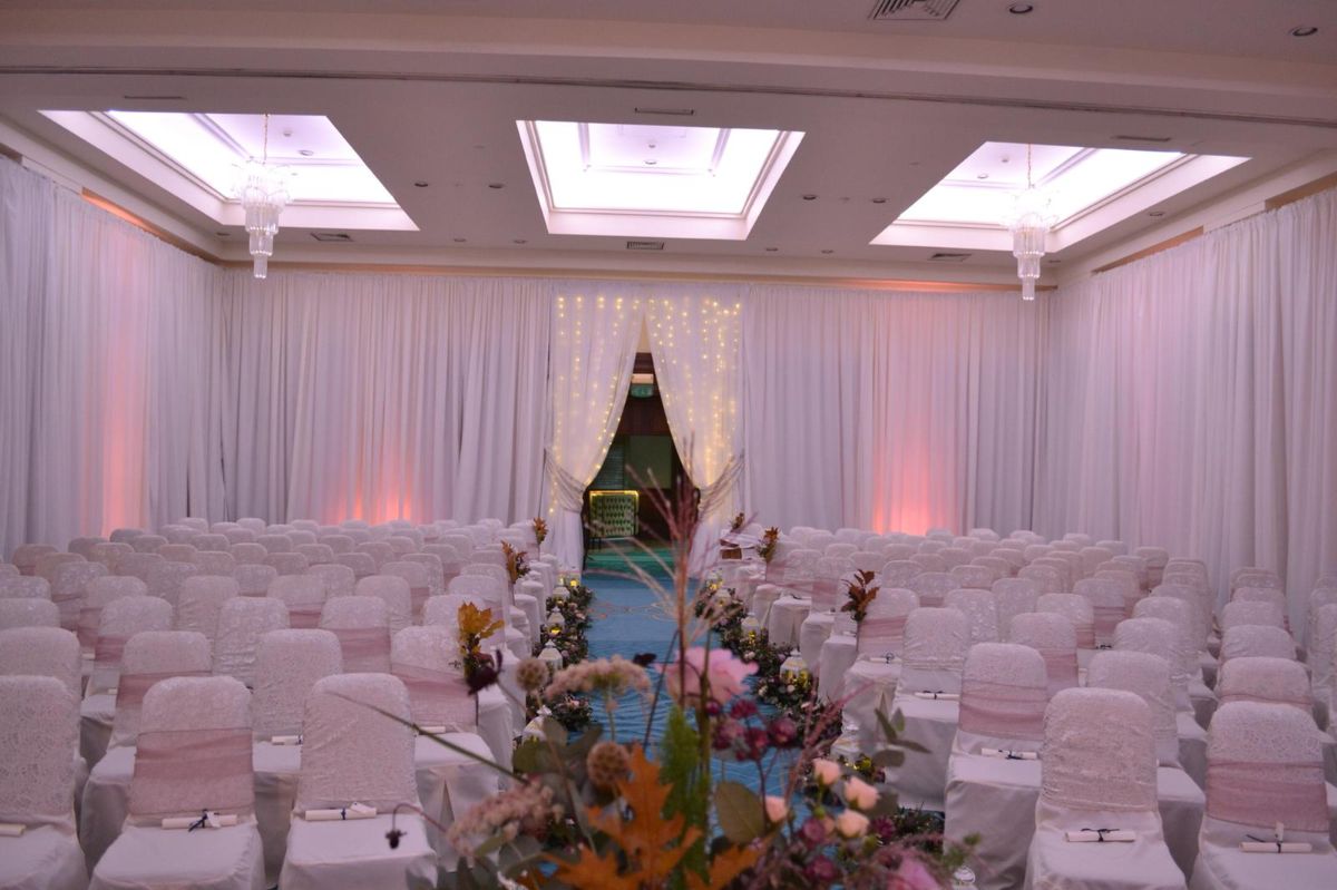 Roe Park Resort-Image-2