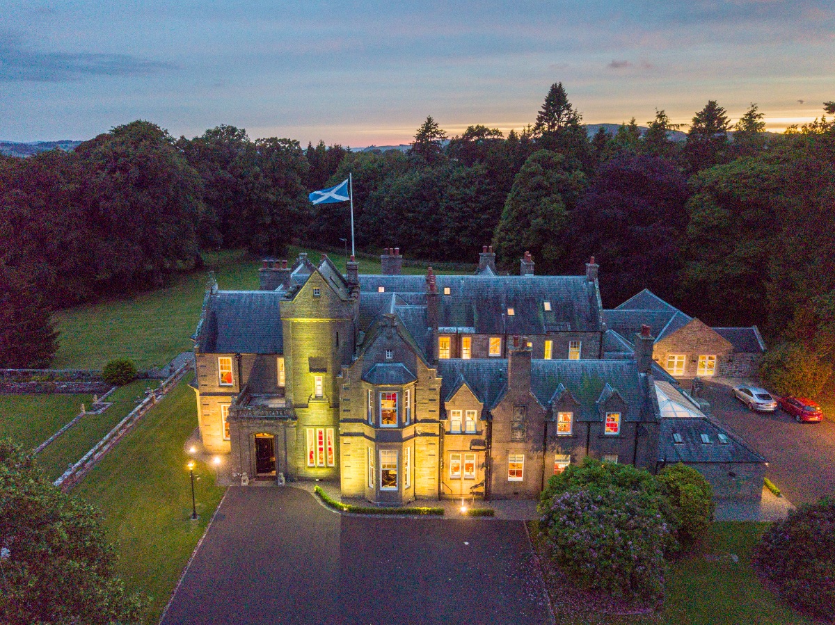 Wedding Venue in Forfar, Turin Castle Scotland UKbride