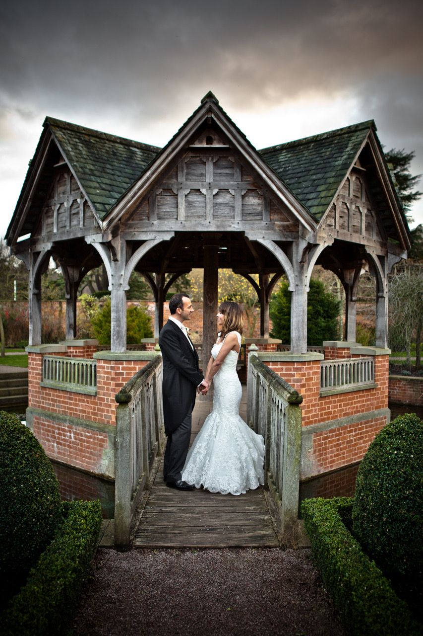 Wedding Venue in Hereford, Hampton Court Castle UKbride