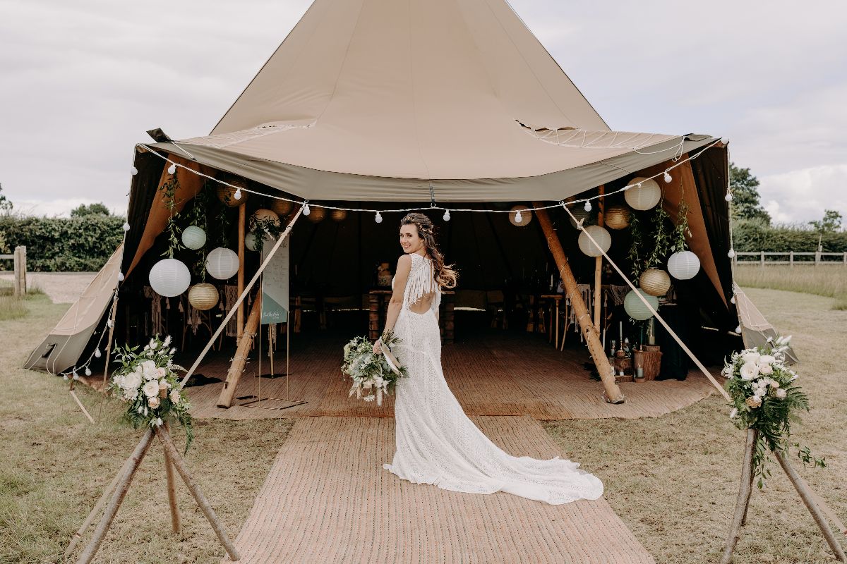 Meadow Vale Weddings-Image-1