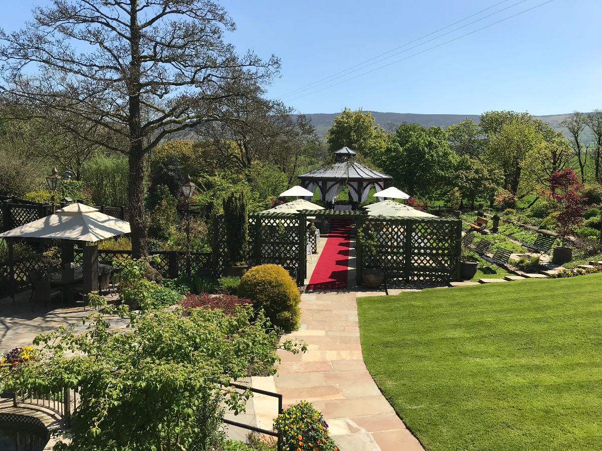 Gibbon Bridge Hotel-Image-1