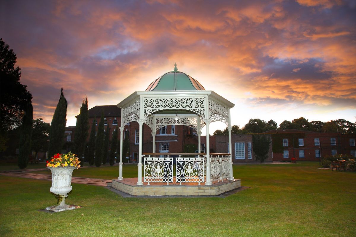 West Retford Hotel-Image-1
