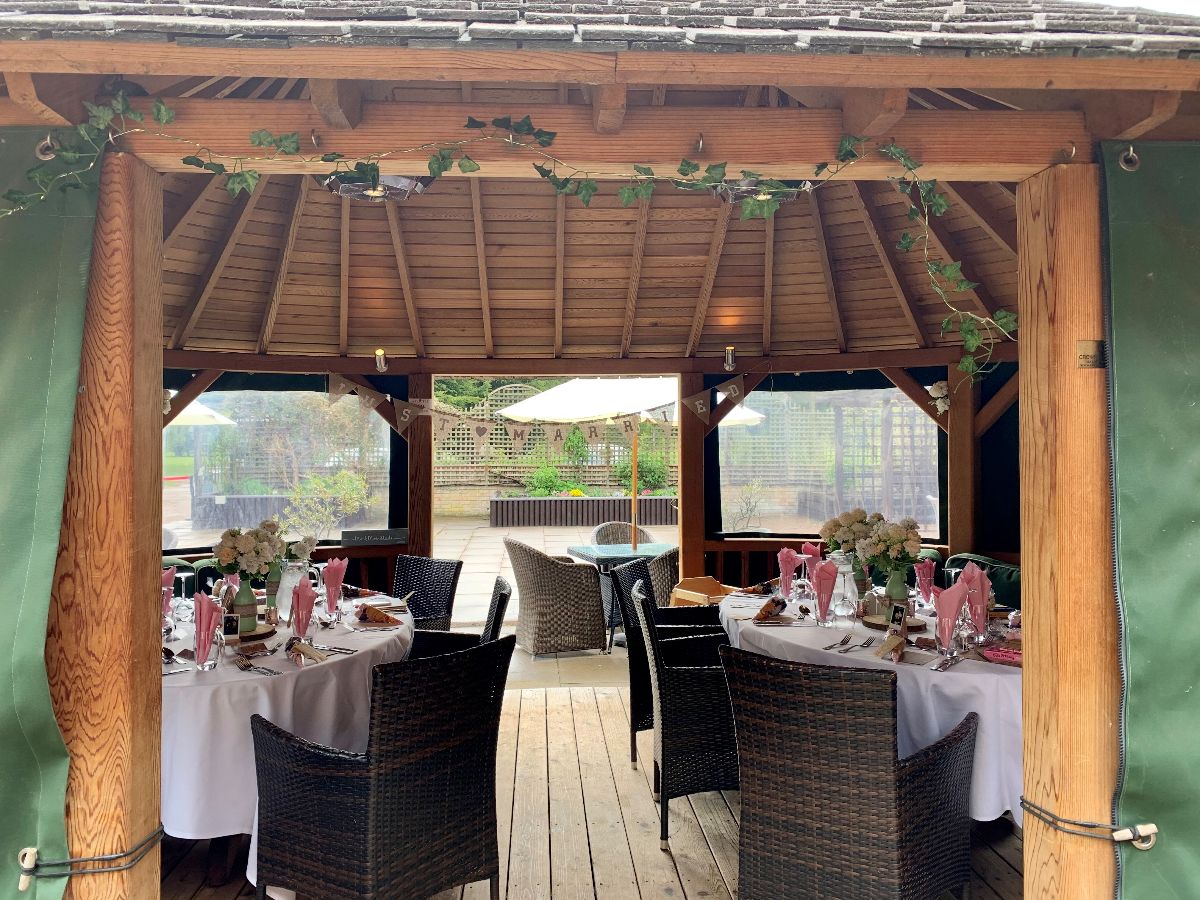 Lakeside Lodge-Image-4