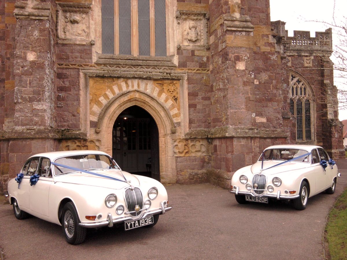 Abbey wedding cars-Image-9