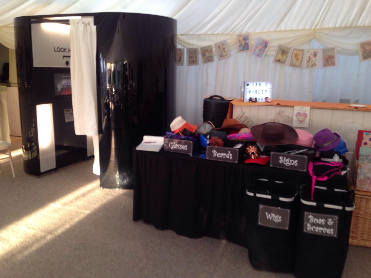Blackdown Photo Booths-Image-33