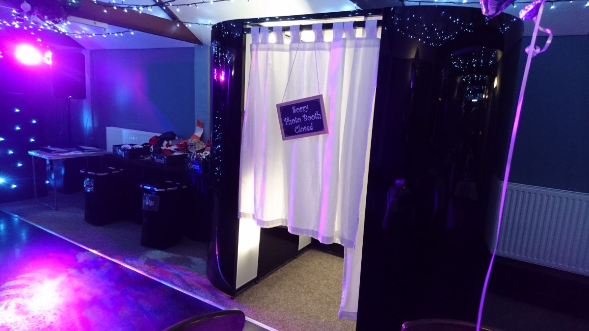 Blackdown Photo Booths-Image-35