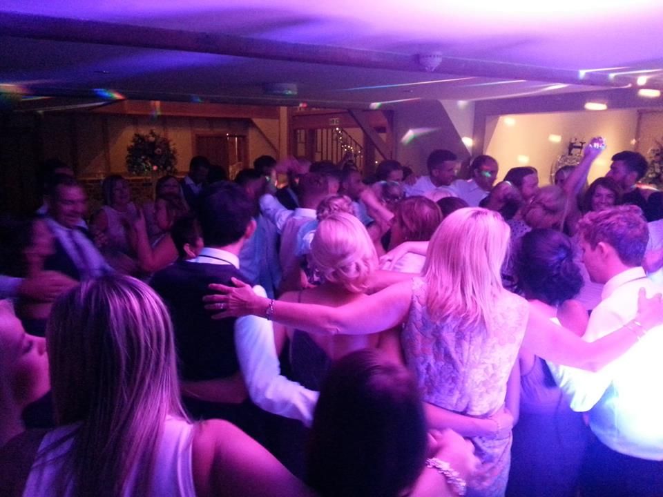 Essex Wedding DJs-Image-1