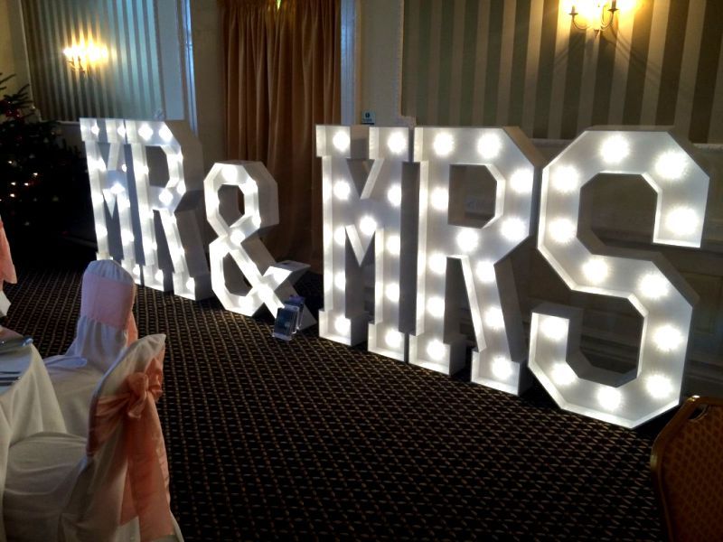 Essex Wedding DJs-Image-13